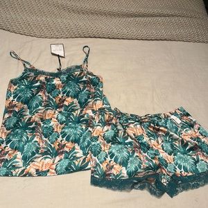 Tabitha Webb sleep set